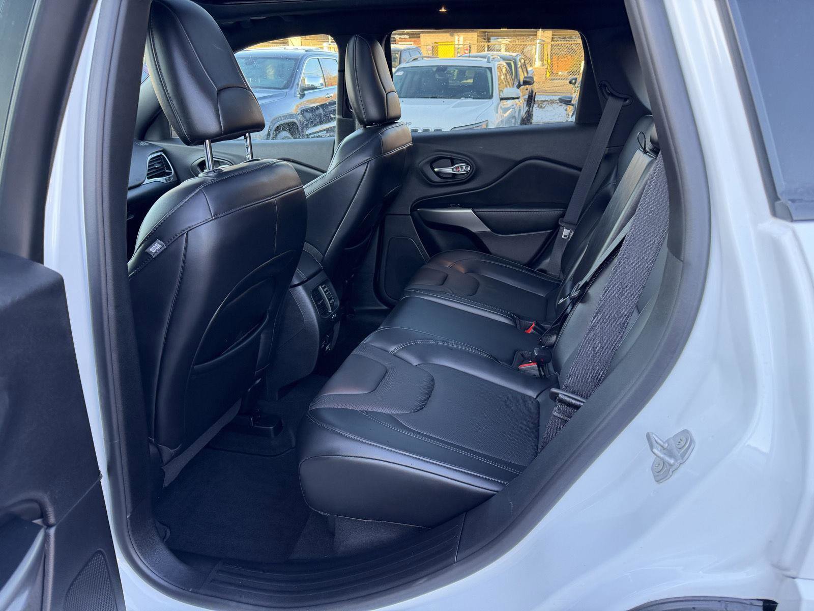 Used 2021 Jeep Cherokee High Altitude image 20