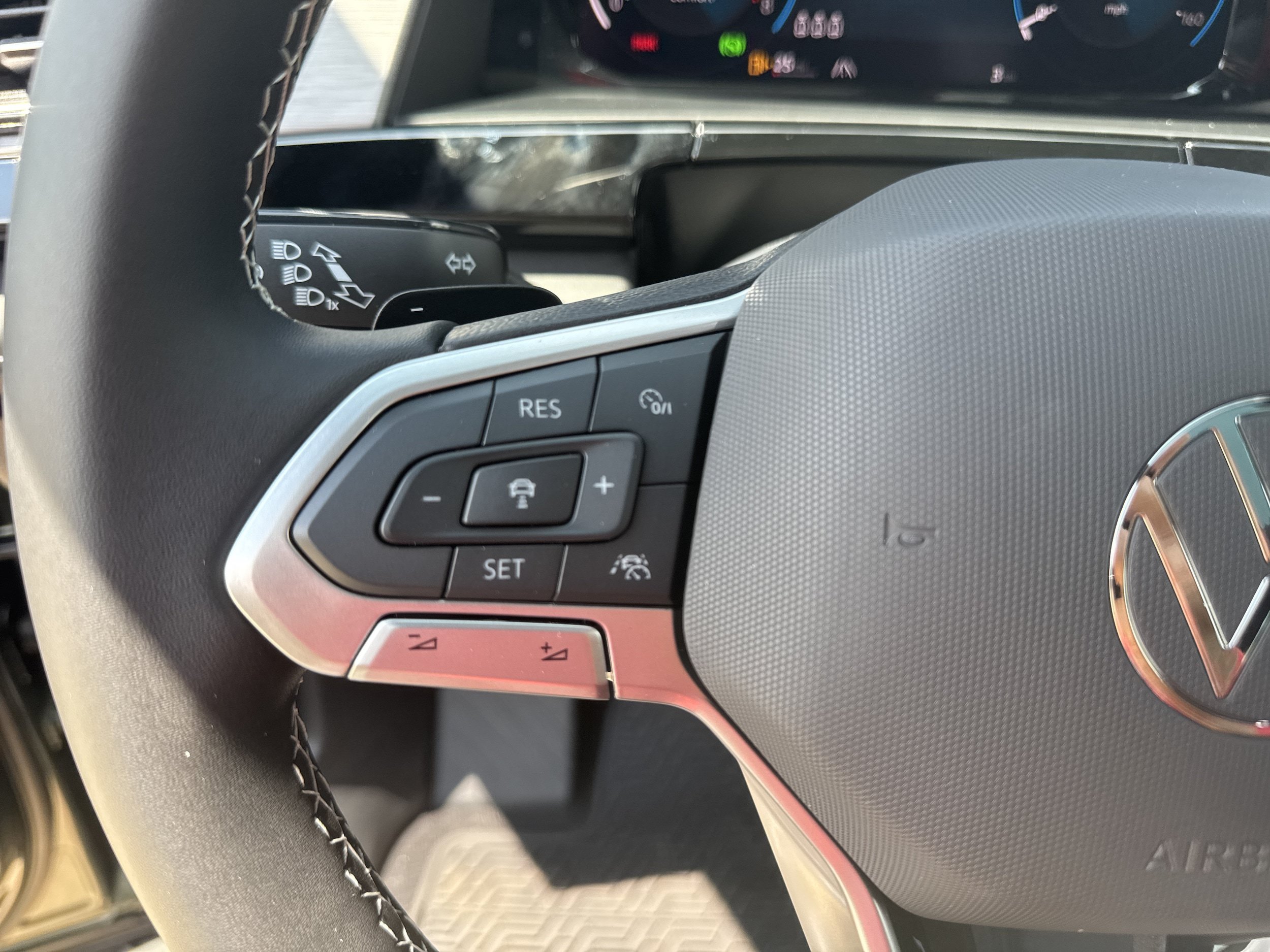 New 2026 Volkswagen Atlas Cross Sport SE AWD/4WD image 15