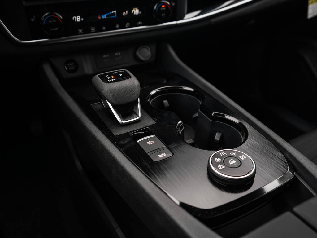 New 2026 Nissan Rogue SV AWD/4WD image 27