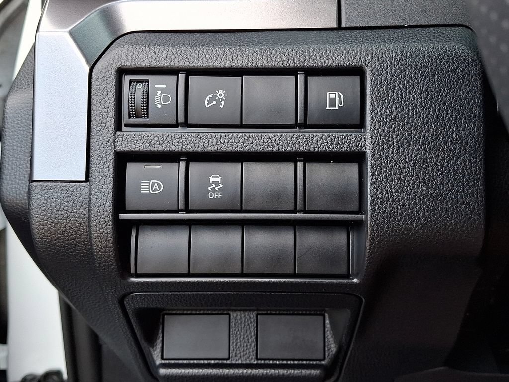 Certified 2025 Toyota 4Runner SR5 AWD/4WD image 26