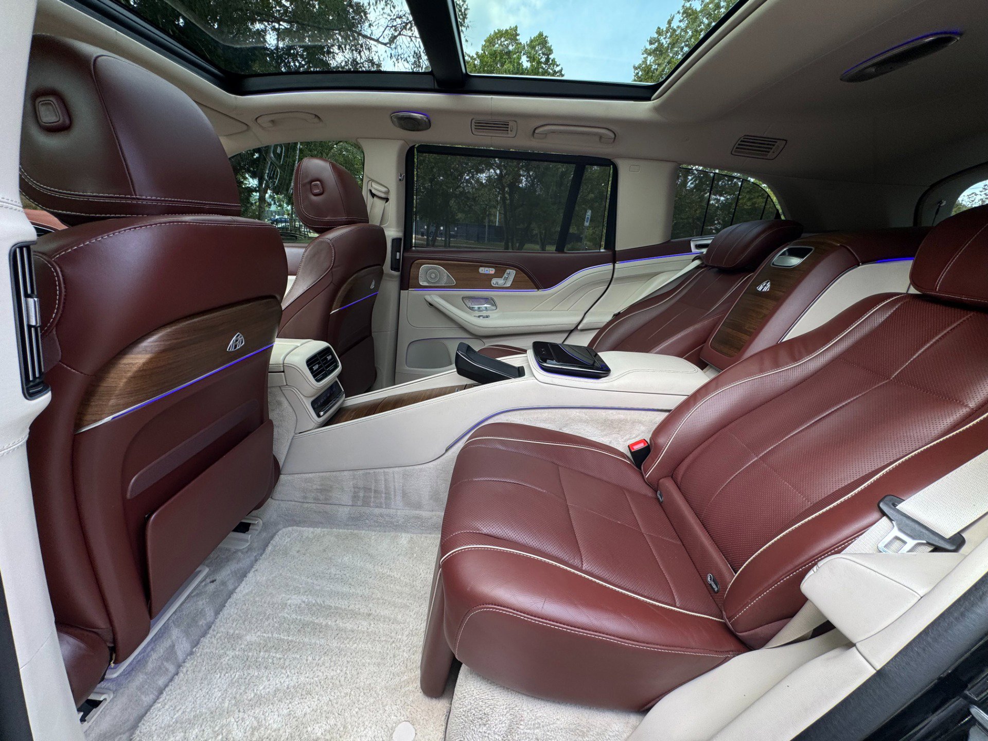 Used 2023 Mercedes-Benz Maybach GLS 600 4MATIC image 63