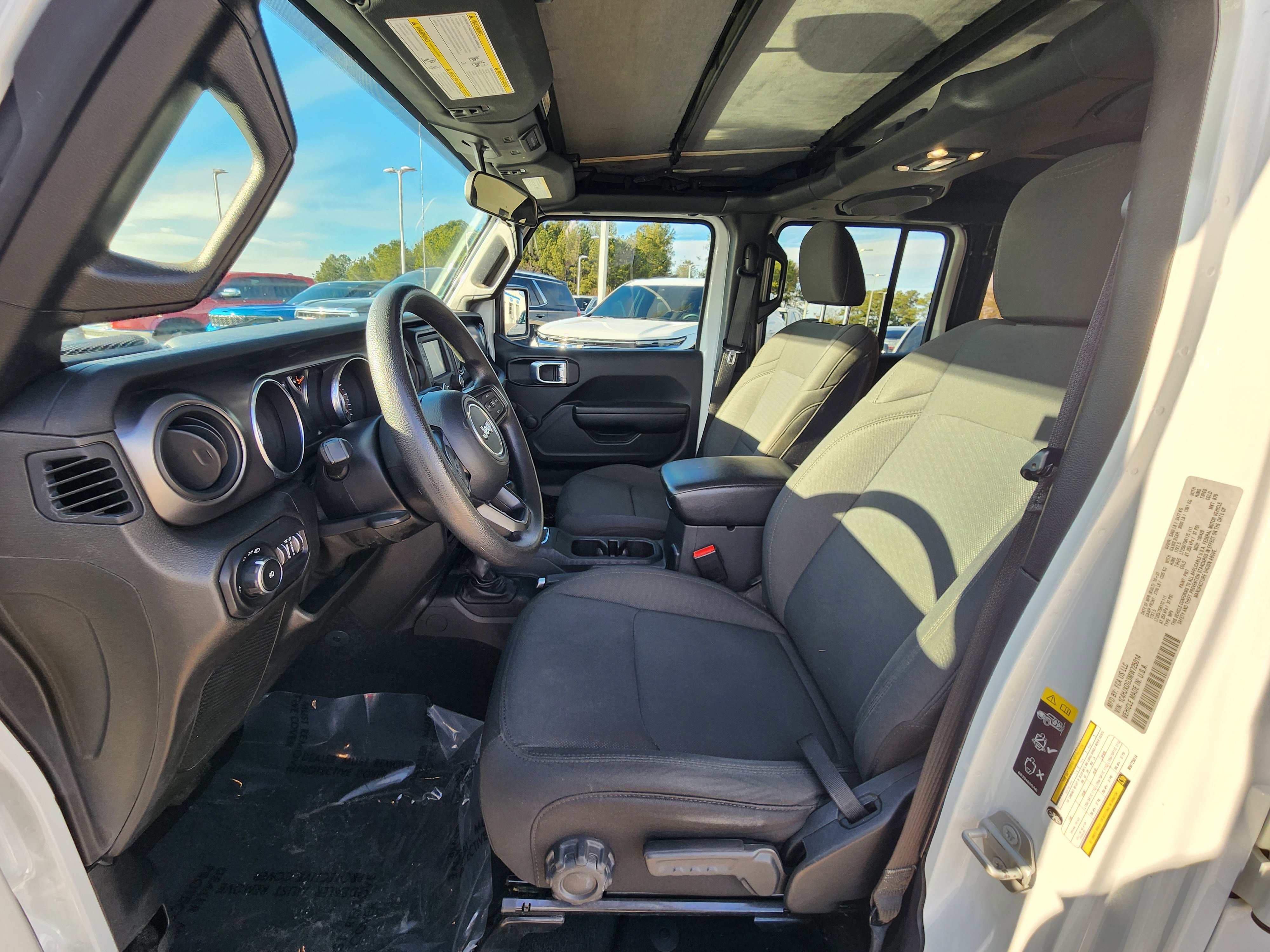 Used 2021 Jeep Wrangler Unlimited Sport AWD/4WD image 17