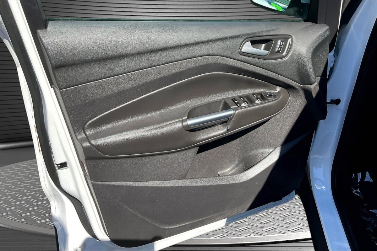 Used 2013 Ford Escape SE AWD/4WD image 19