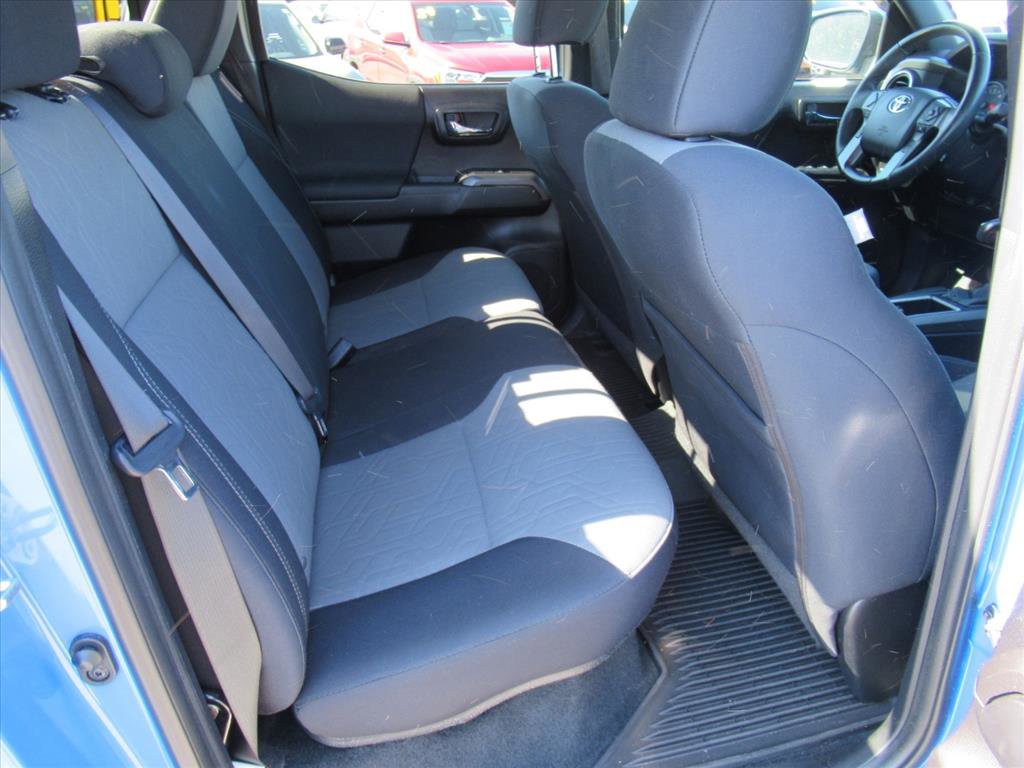 Used 2021 Toyota Tacoma TRD Sport image 32