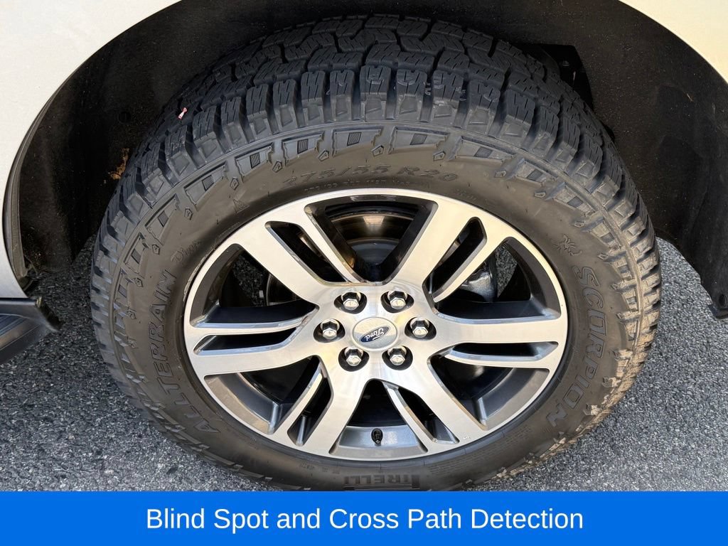 Used 2024 Ford Expedition Limited AWD/4WD image 12