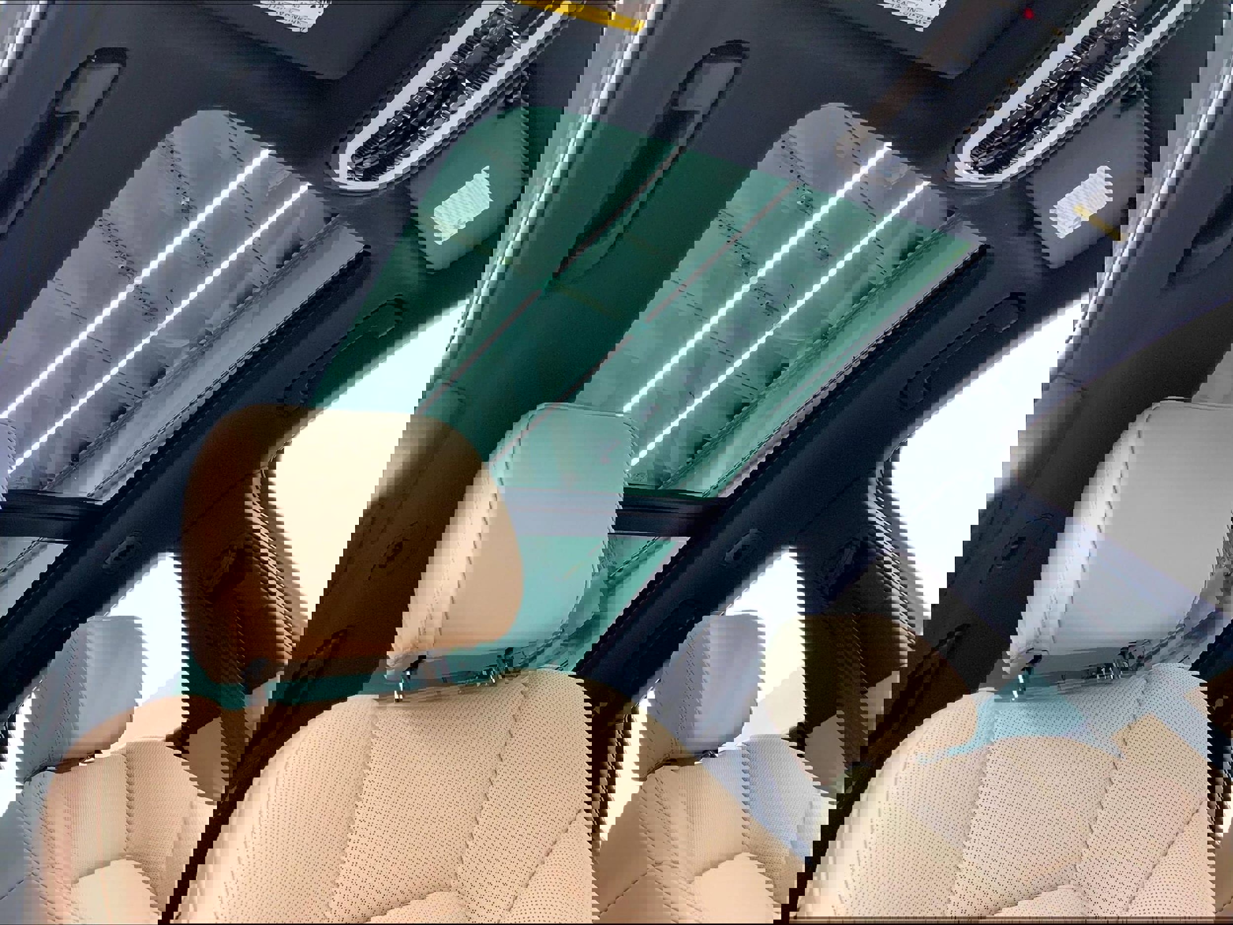 New 2026 Porsche Macan AWD/4WD image 25