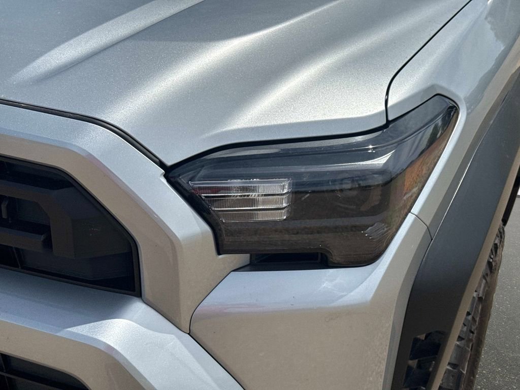 Used 2025 Toyota 4Runner SR5 RWD image 9