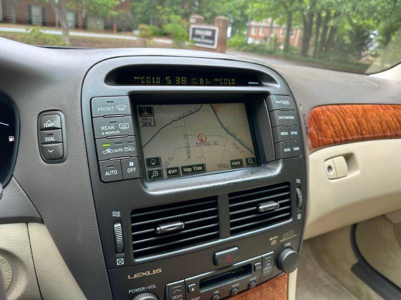 Used 2005 Lexus LS 430 RWD image 29
