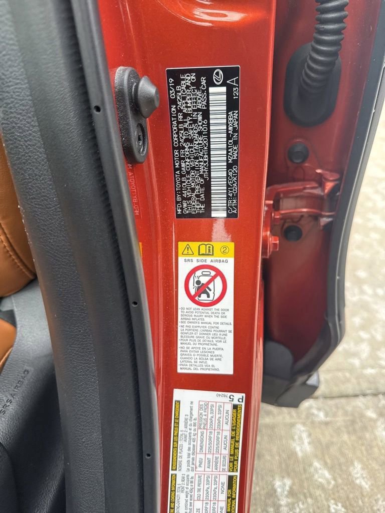 Used 2019 Lexus UX 200 w/ Accessory Package 2 image 39