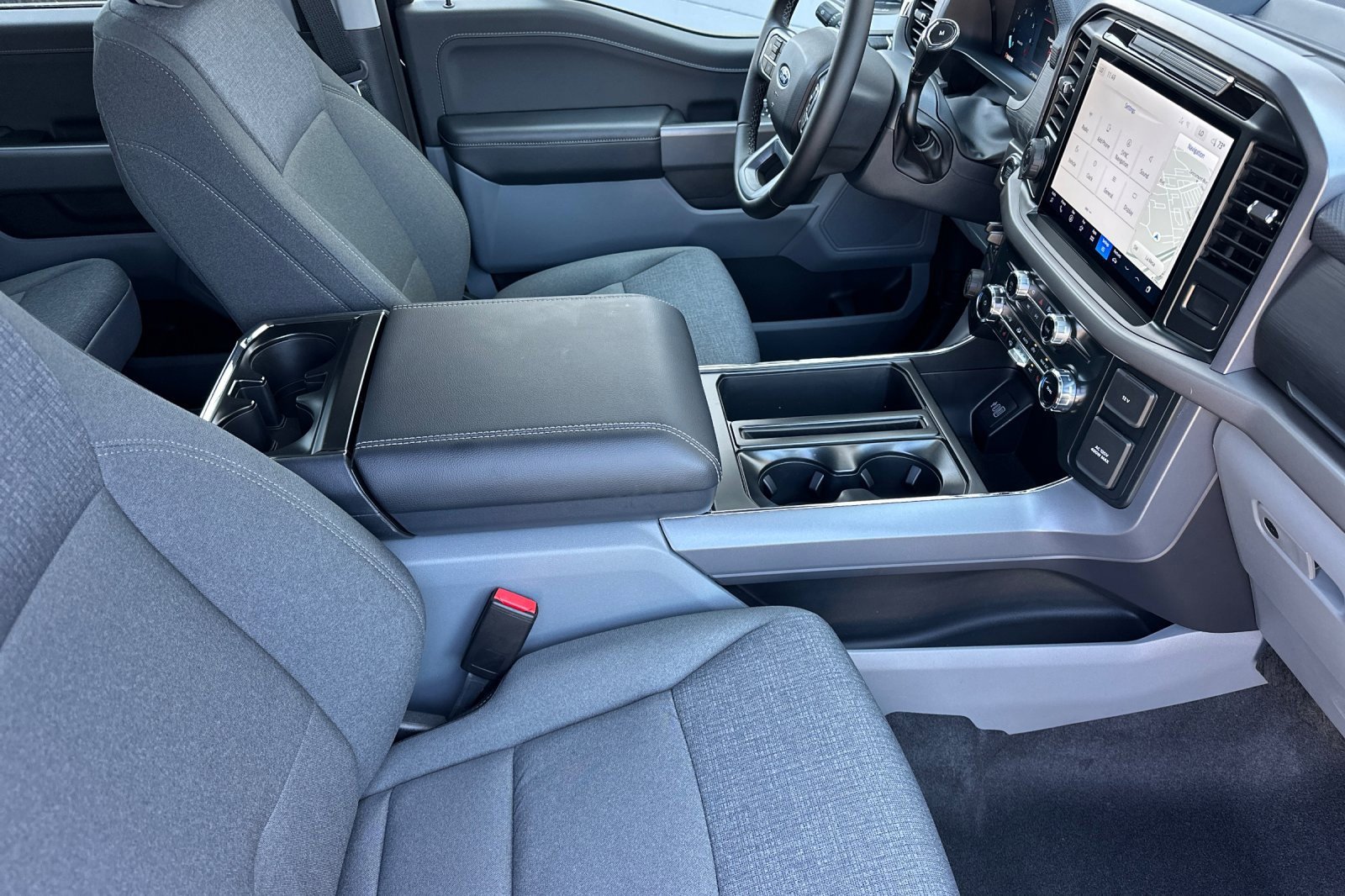 New 2025 Ford F150 XLT w/ Equipment Group 302A MID image 14