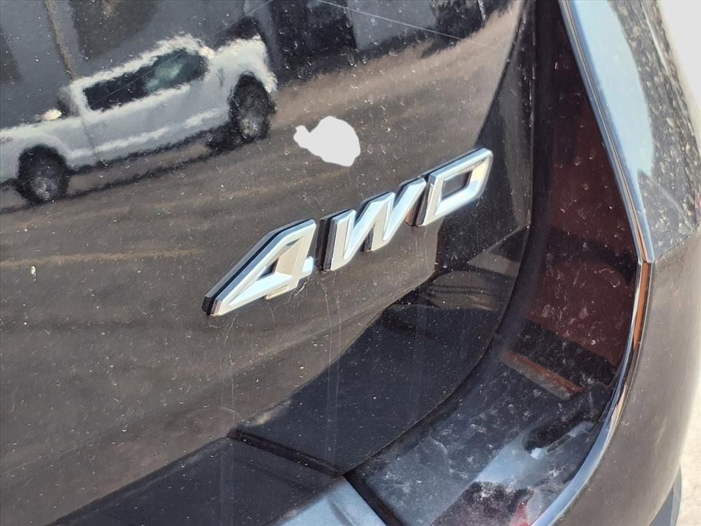 Used 2023 Ford Explorer XLT w/ Equipment Group 202A image 32