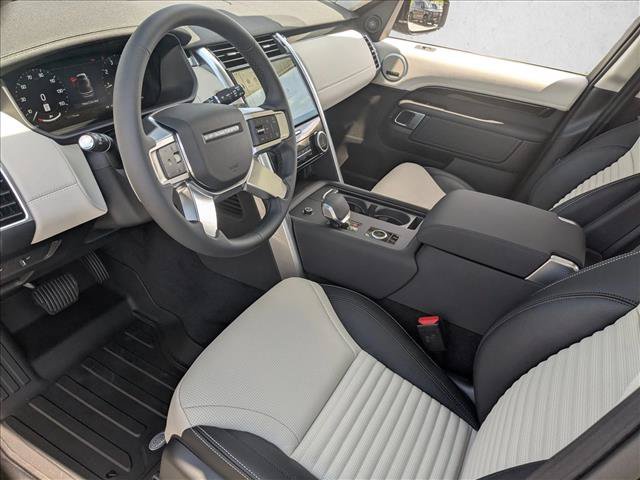 New 2026 Land Rover Discovery S AWD/4WD image 3