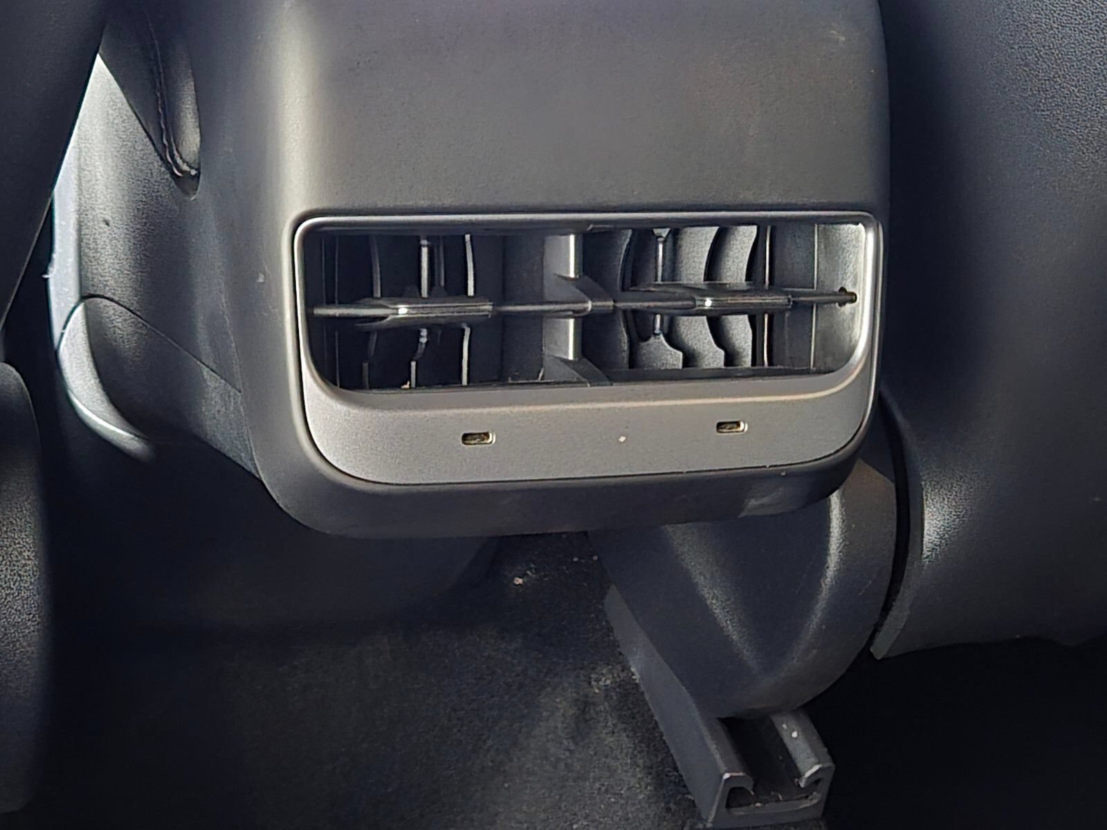 Used 2023 Tesla Model Y Long Range AWD/4WD image 14