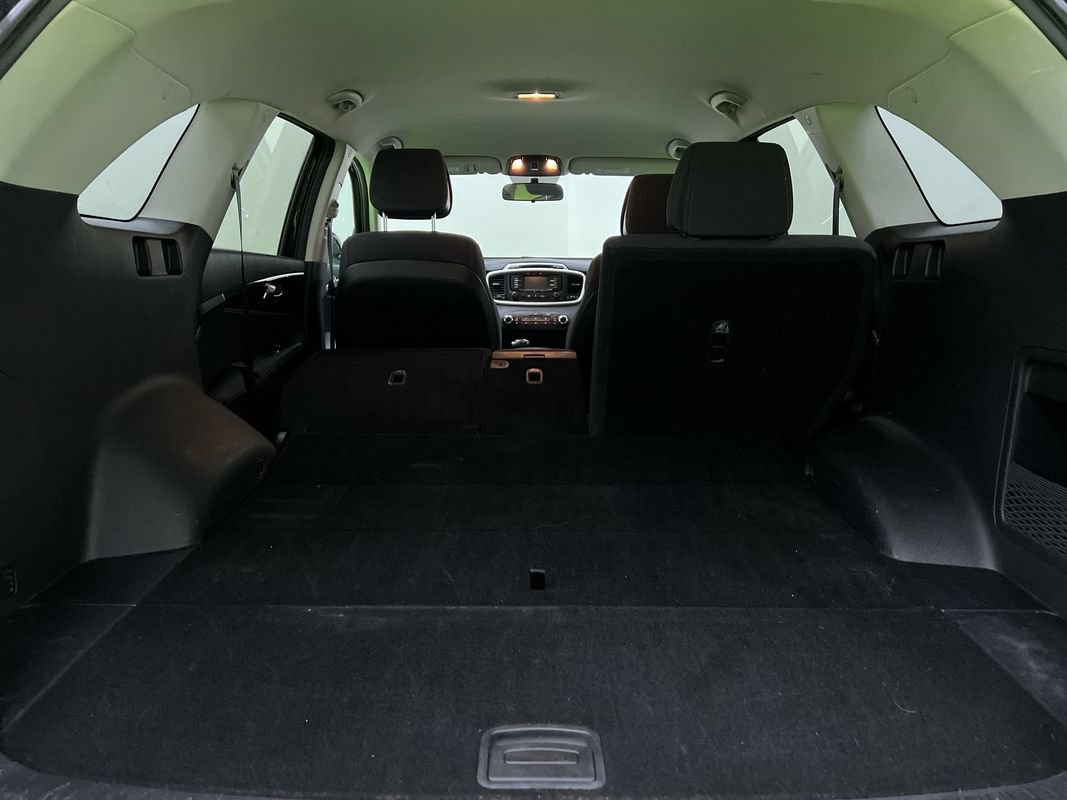 Used 2016 Kia Sorento FWD image 18
