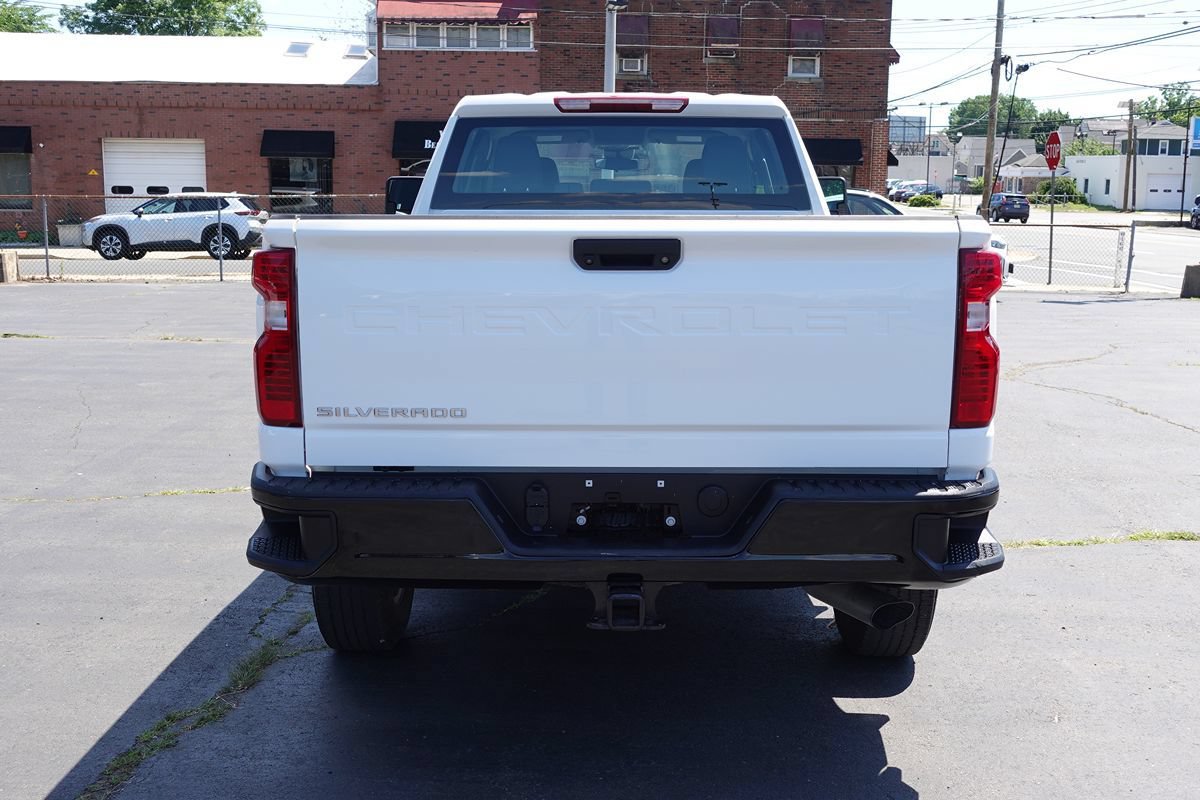 Used 2025 Chevrolet Silverado 2500 W/T AWD/4WD image 9