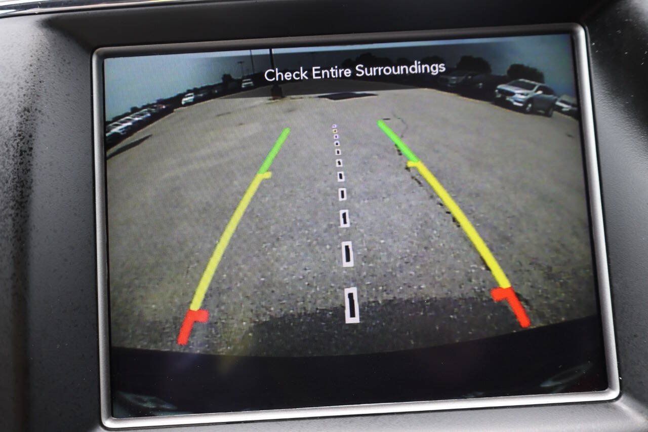 Used 2018 Jeep Grand Cherokee Altitude AWD/4WD image 22