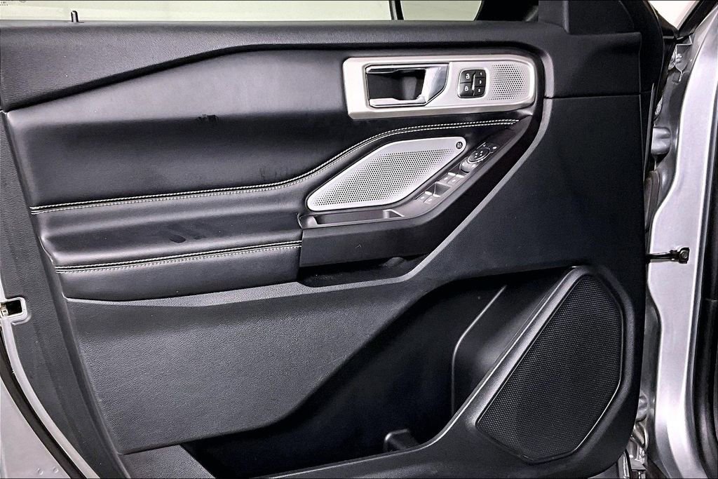 Used 2020 Ford Explorer ST w/ ST Street Pack image 23