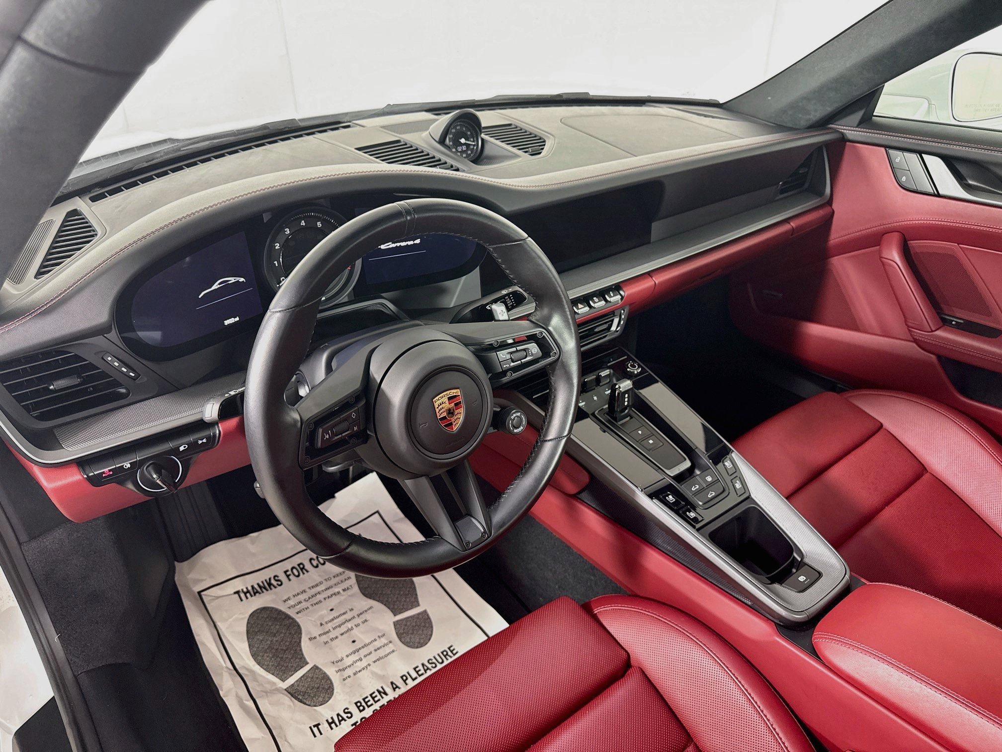 Used 2024 Porsche 911 Carrera 4 w/ Sport Package AWD/4WD image 4