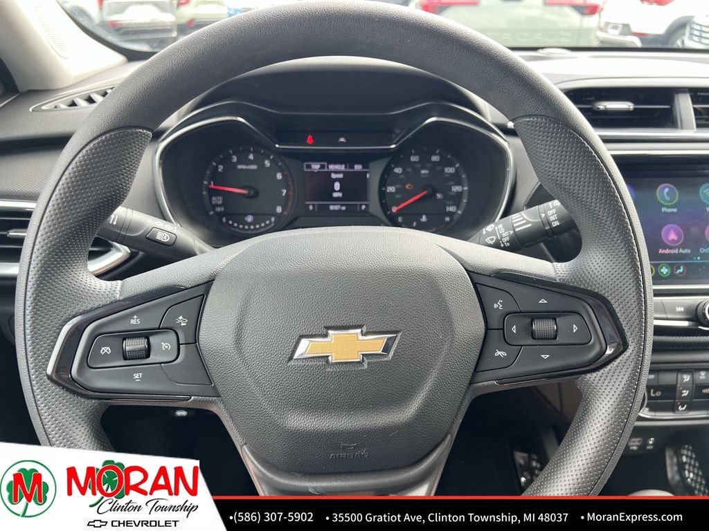 Certified 2023 Chevrolet TrailBlazer LT w/ Convenience Package FWD image 19