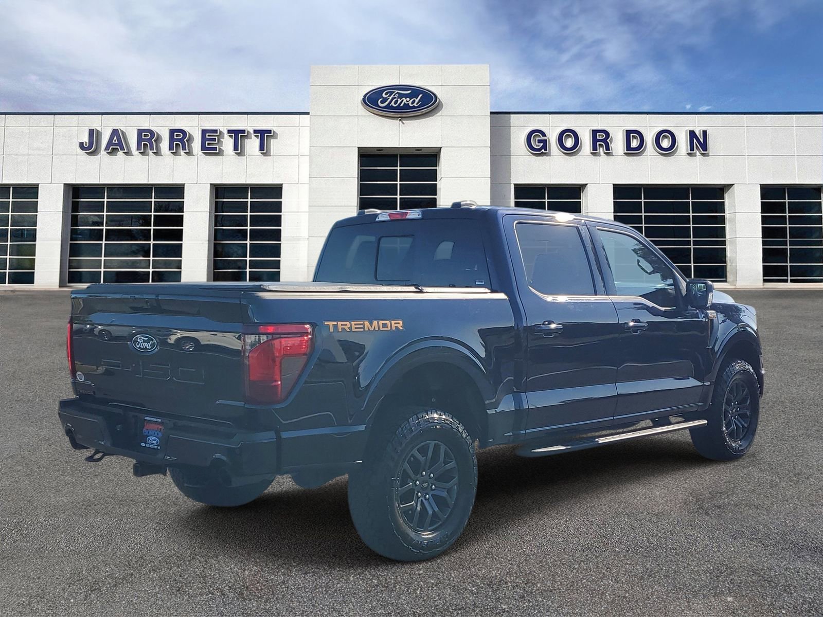 Certified 2025 Ford F150 Tremor w/ Tow/Haul Package AWD/4WD image 4