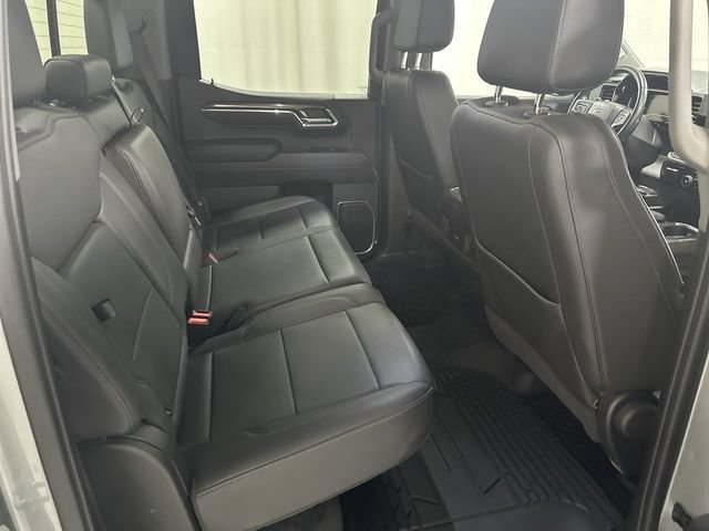 Used 2023 Chevrolet Silverado 1500 RST w/ Convenience Package II AWD/4WD image 17
