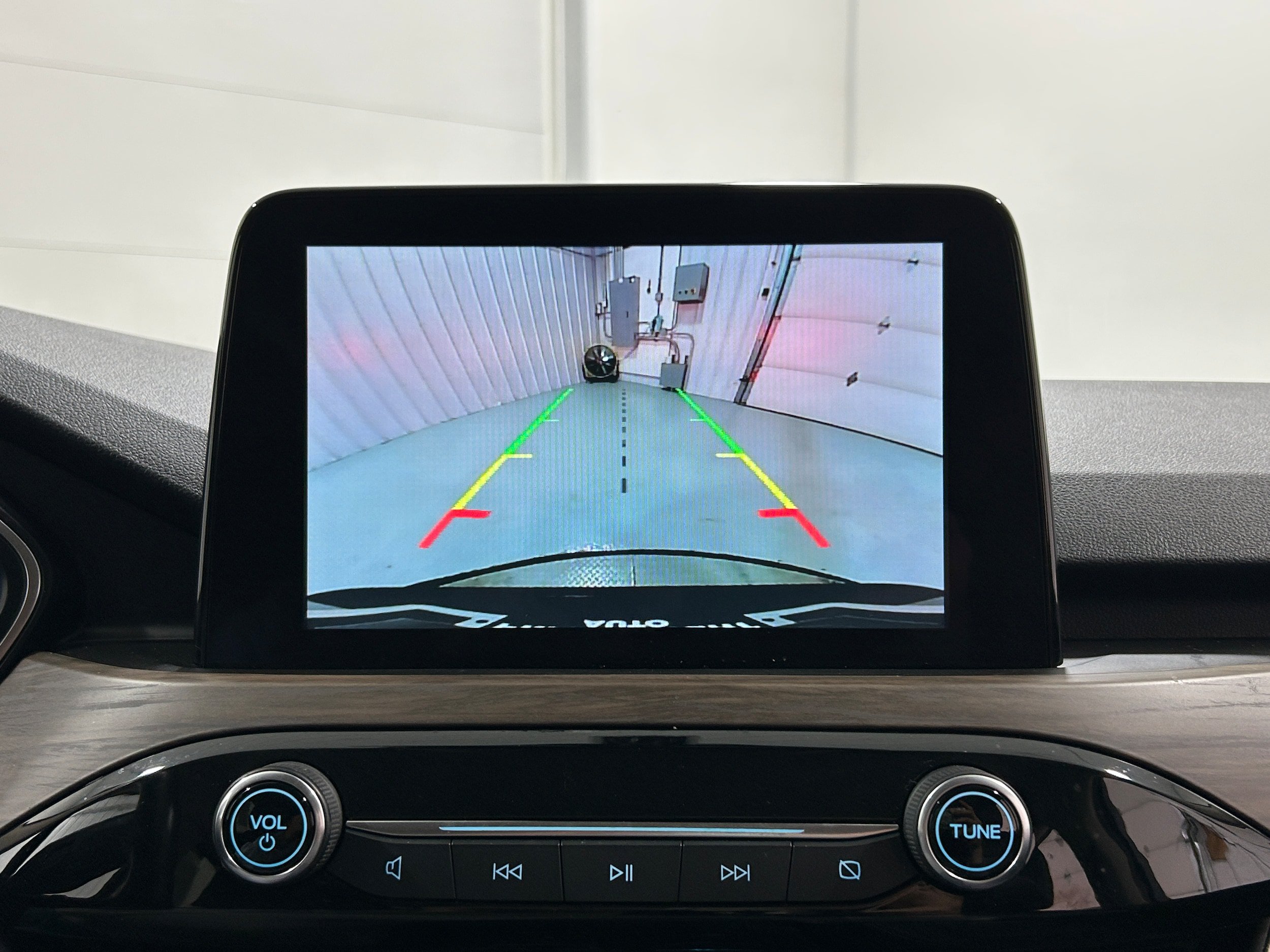 Used 2020 Ford Escape Titanium AWD/4WD image 8