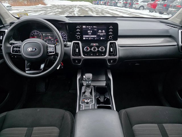 Used 2021 Kia Sorento LX image 22