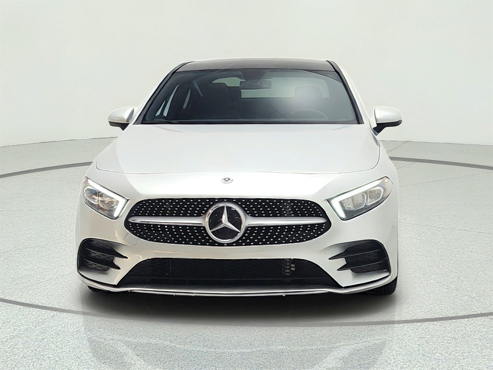 Used 2022 Mercedes-Benz A 220 image 2