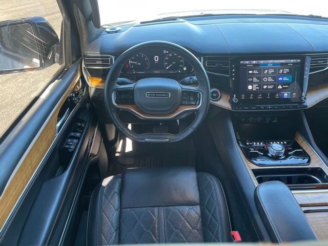Used 2023 Jeep Grand Wagoneer L Series III w/ Rear Seat Video Group 1 AWD/4WD image 18
