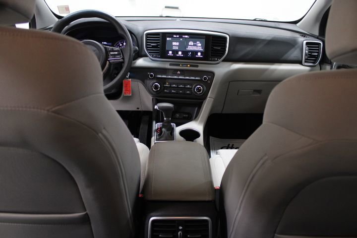 Used 2020 Kia Sportage LX image 28