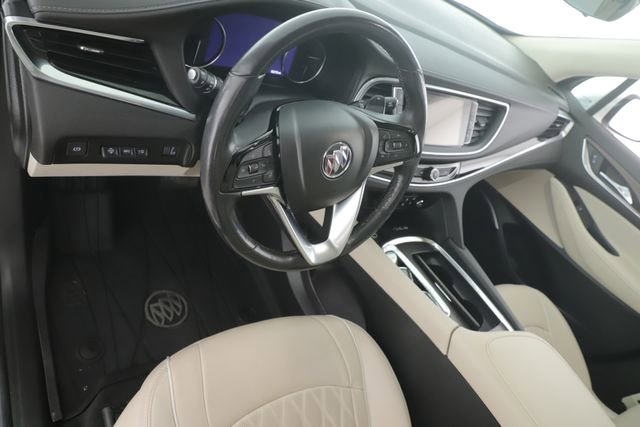 Used 2022 Buick Enclave Avenir w/ Avenir Technology Package image 17