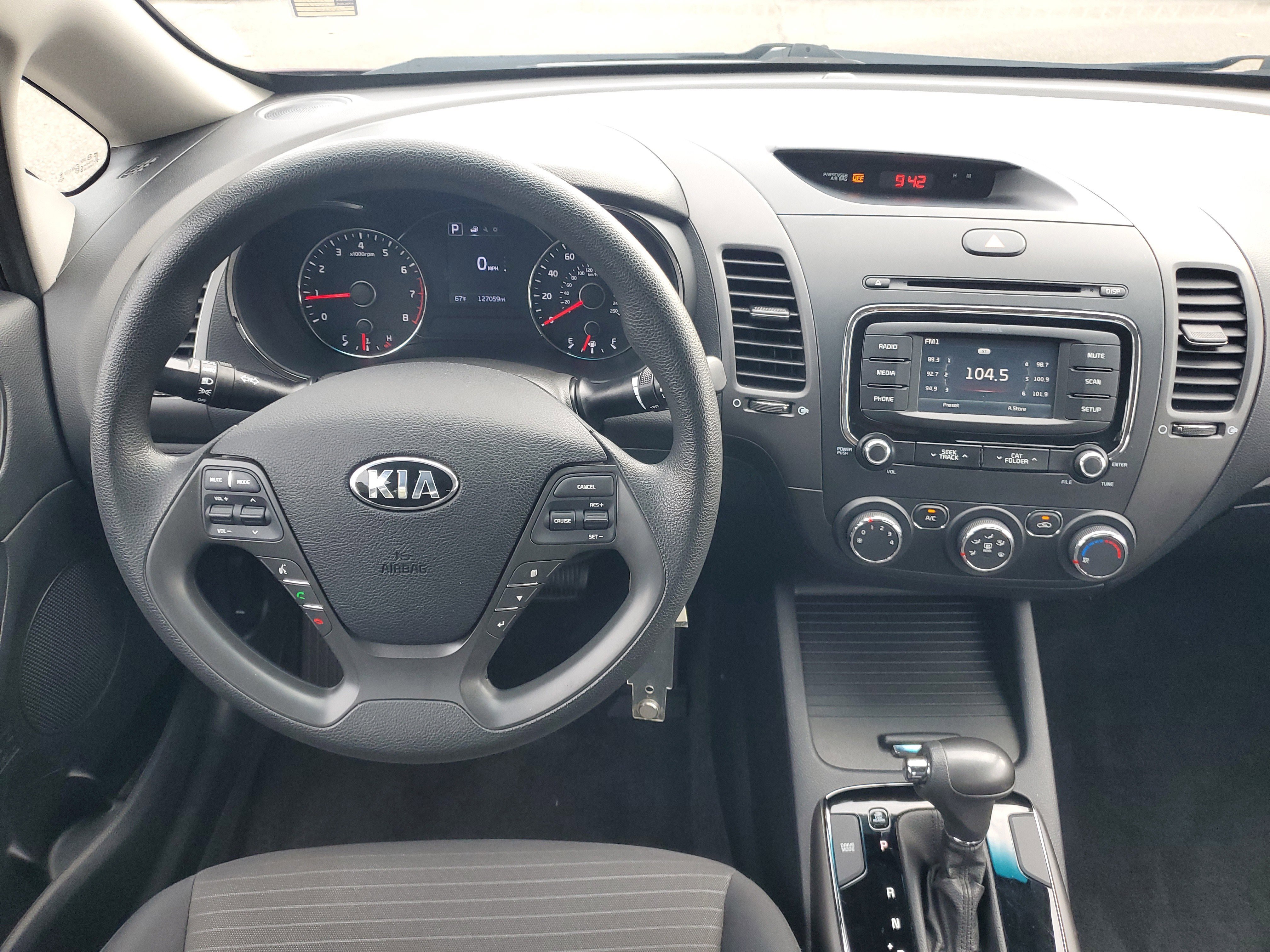 Used 2017 Kia Forte LX w/ LX Popular Package image 17