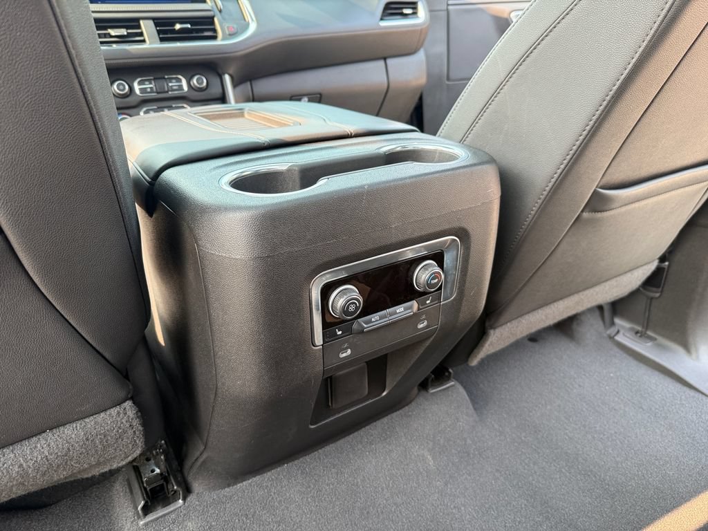 Used 2022 Chevrolet Tahoe LT w/ Luxury Package AWD/4WD image 24