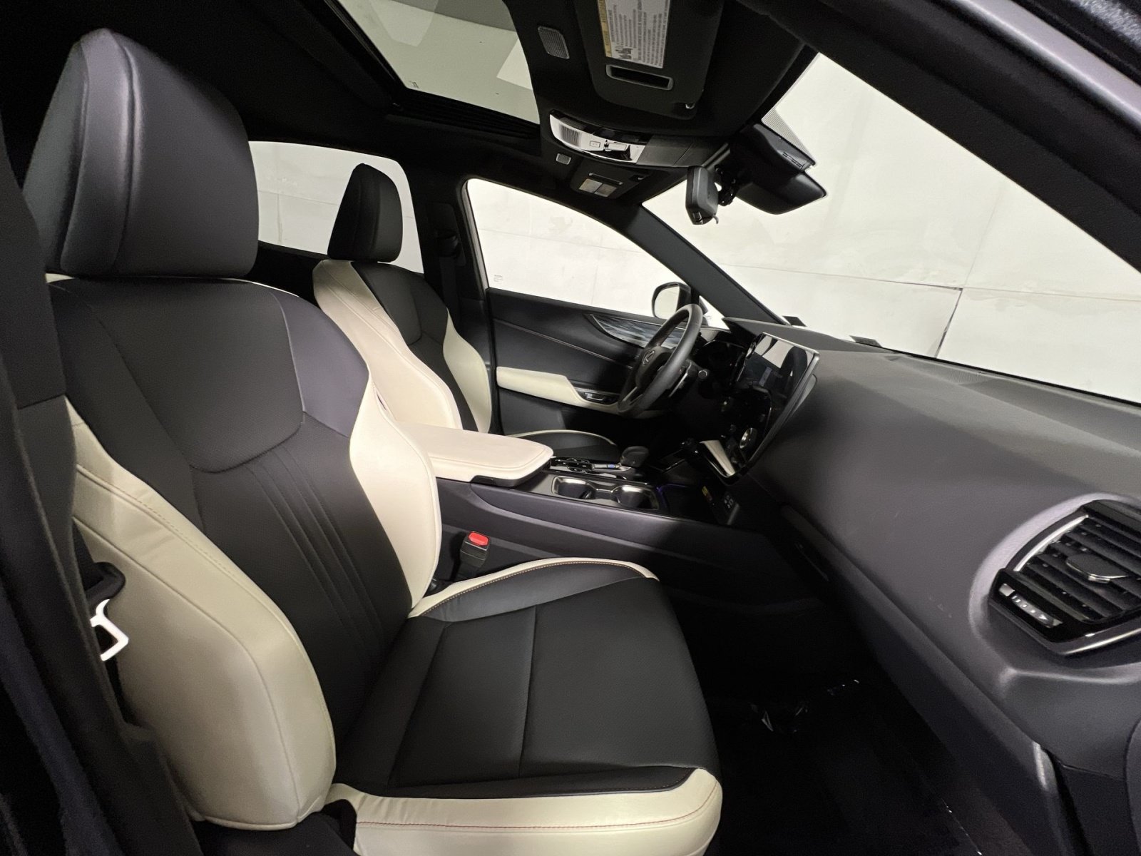 Used 2023 Lexus NX 350 AWD image 25