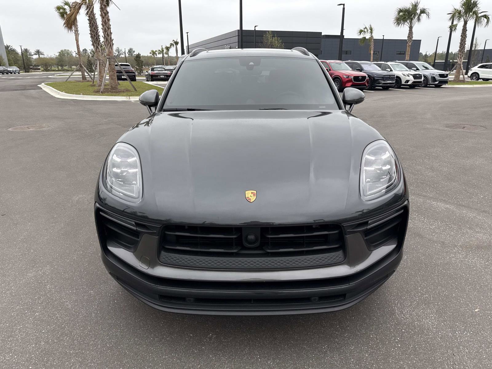Used 2024 Porsche Macan image 8