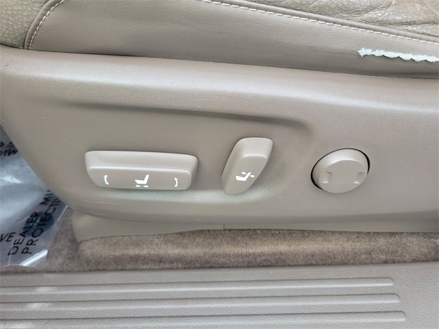 Used 2015 Lexus GX 460 image 17