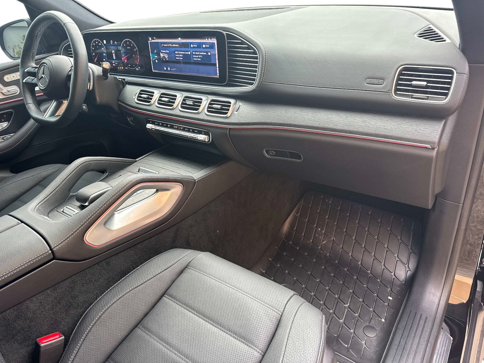 Used 2025 Mercedes-Benz GLS 580 4MATIC image 14