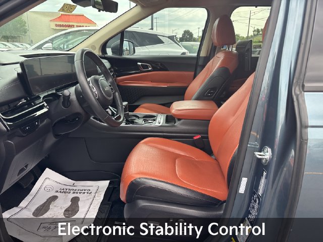 Certified 2025 Kia Carnival SX Prestige FWD image 13