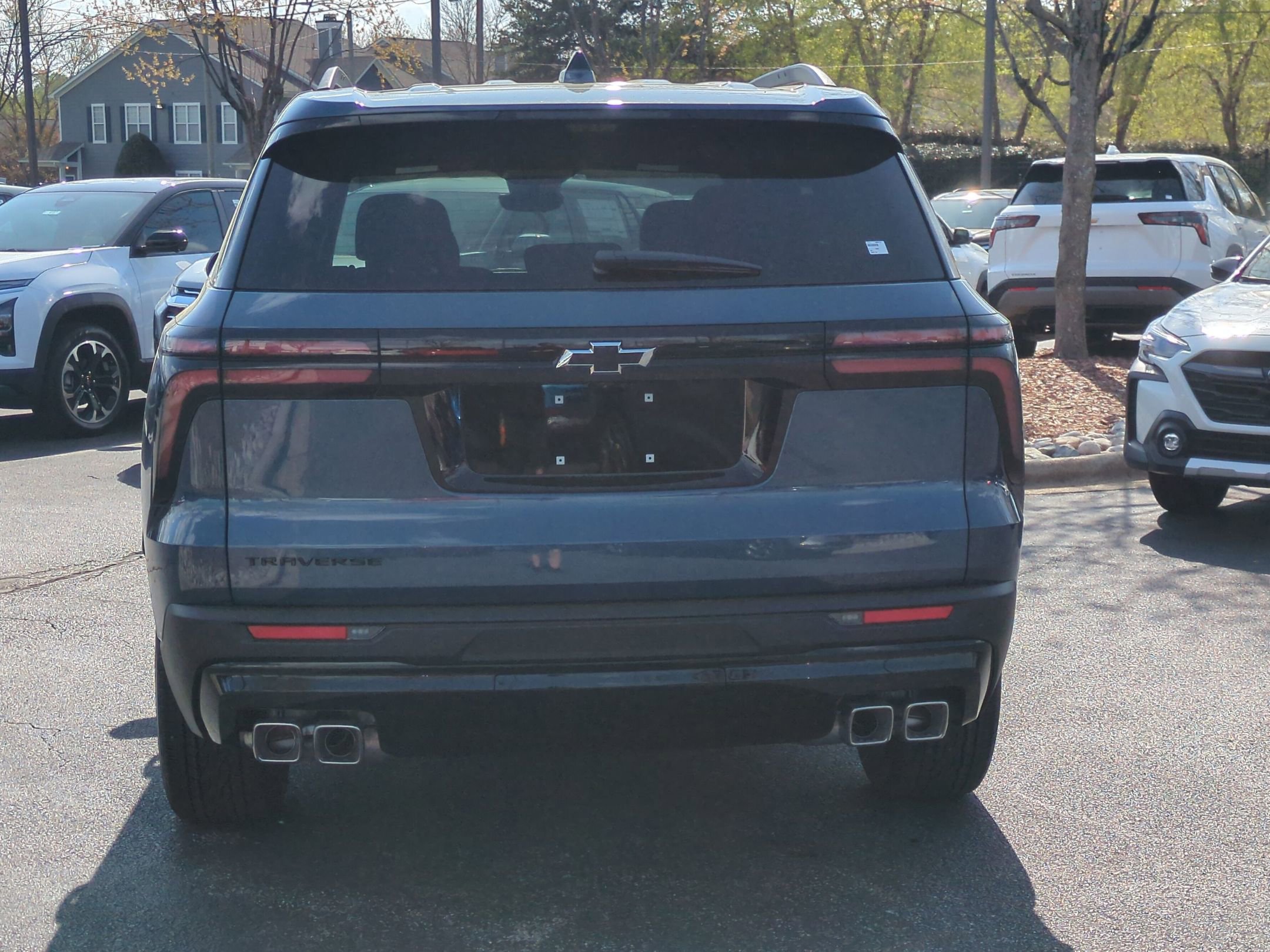 New 2026 Chevrolet Traverse LT w/ Midnight/Sport Edition FWD image 8