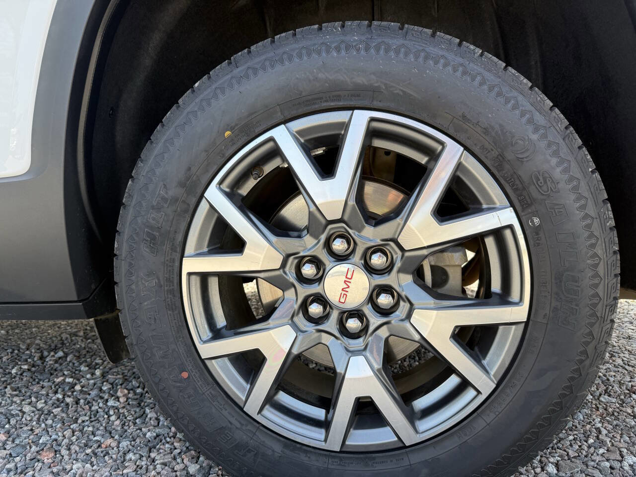 Used 2022 GMC Acadia SLT w/ Technology Package image 5