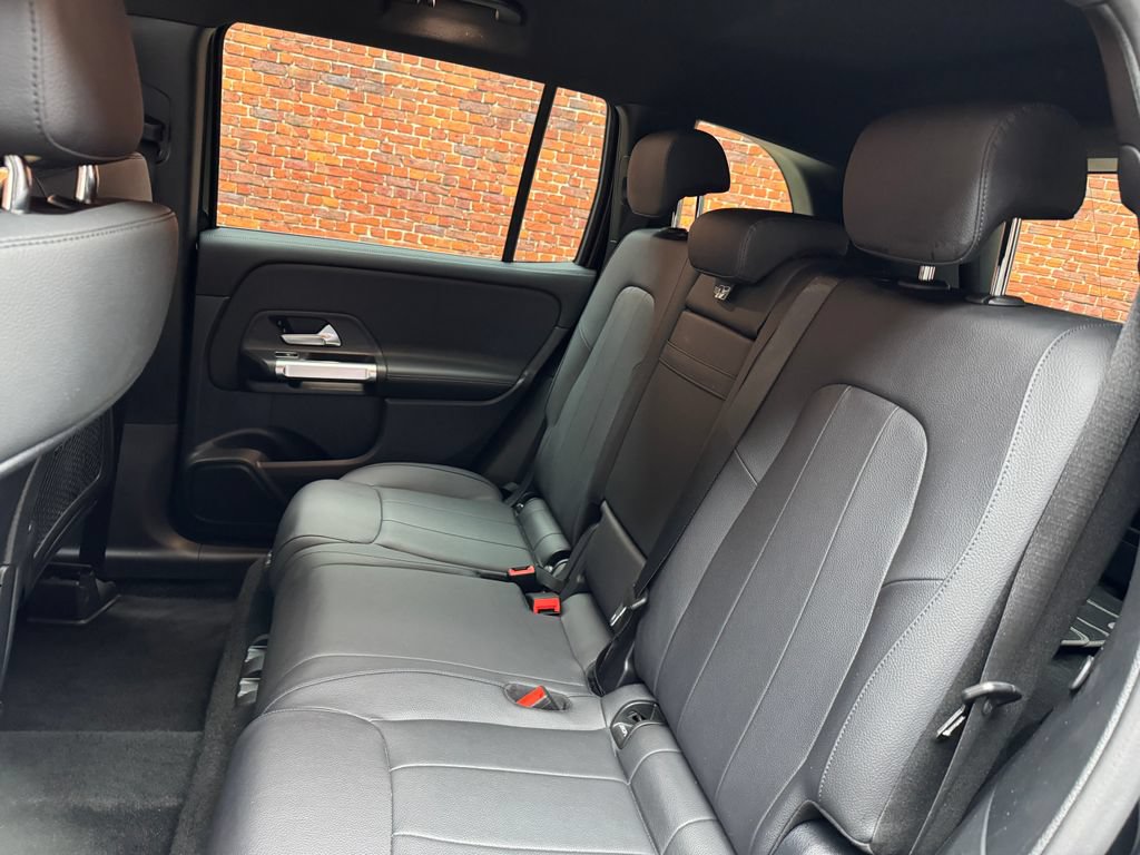 Certified 2024 Mercedes-Benz GLB 250 4MATIC image 24