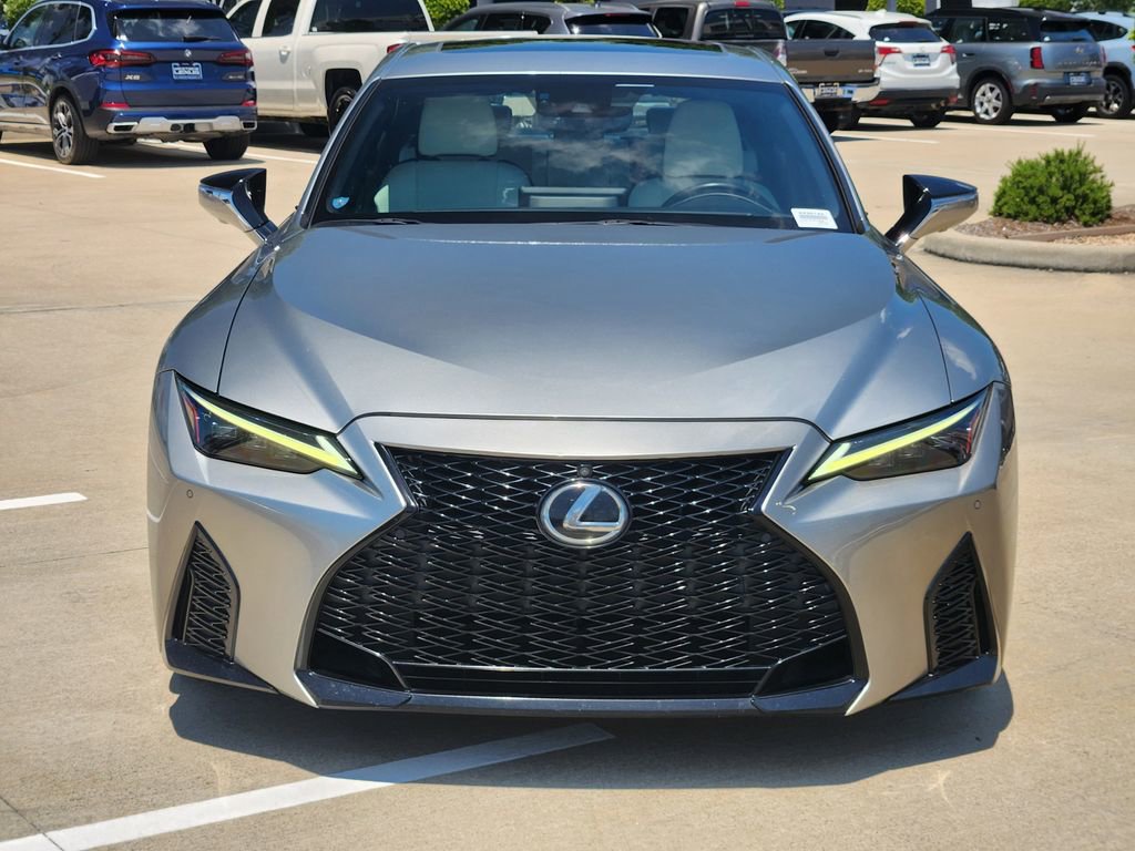 Used 2022 Lexus IS 350 F Sport RWD image 2