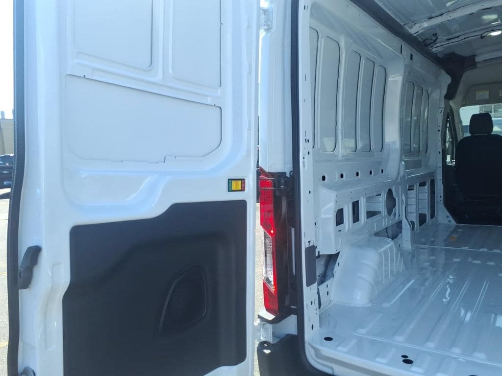 New 2026 Ford Transit 250 148 Medium Roof RWD image 12
