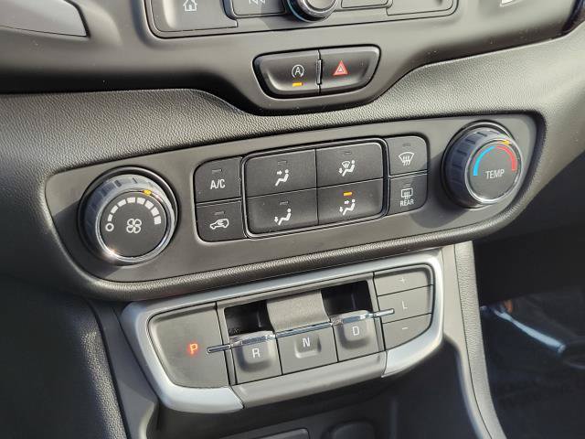 Used 2022 GMC Terrain SLE w/ LPO, Floor Liner Package FWD image 22
