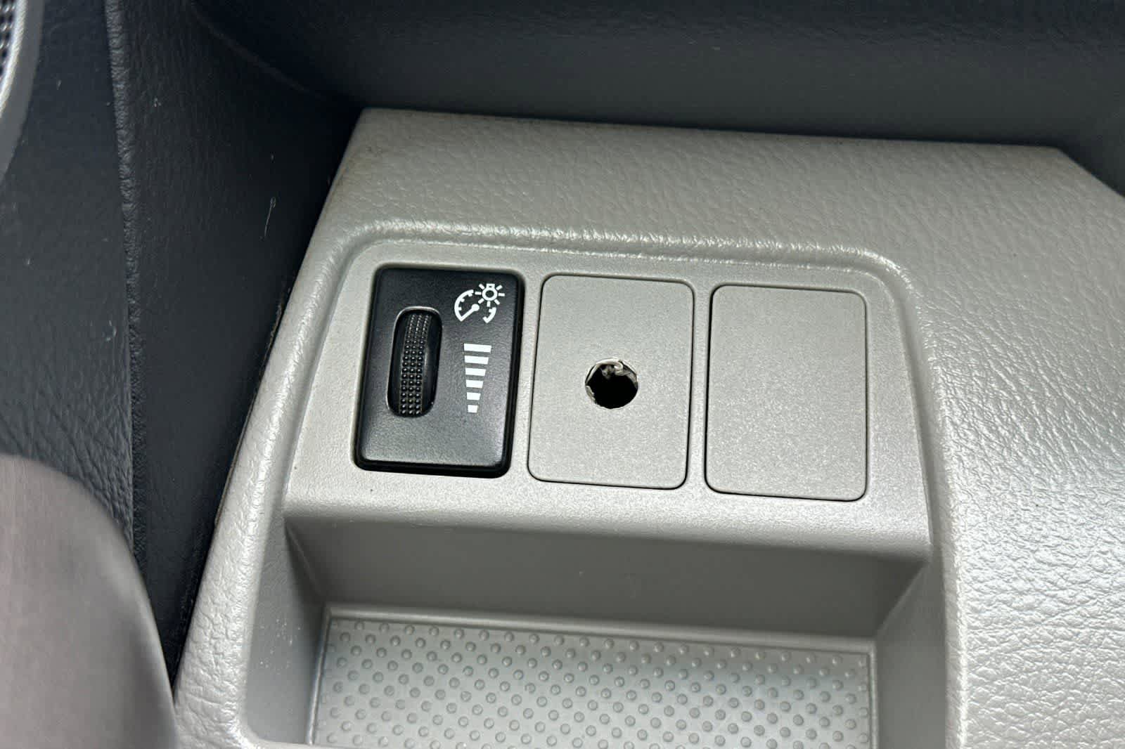 Used 2008 Toyota RAV4 Limited FWD image 30