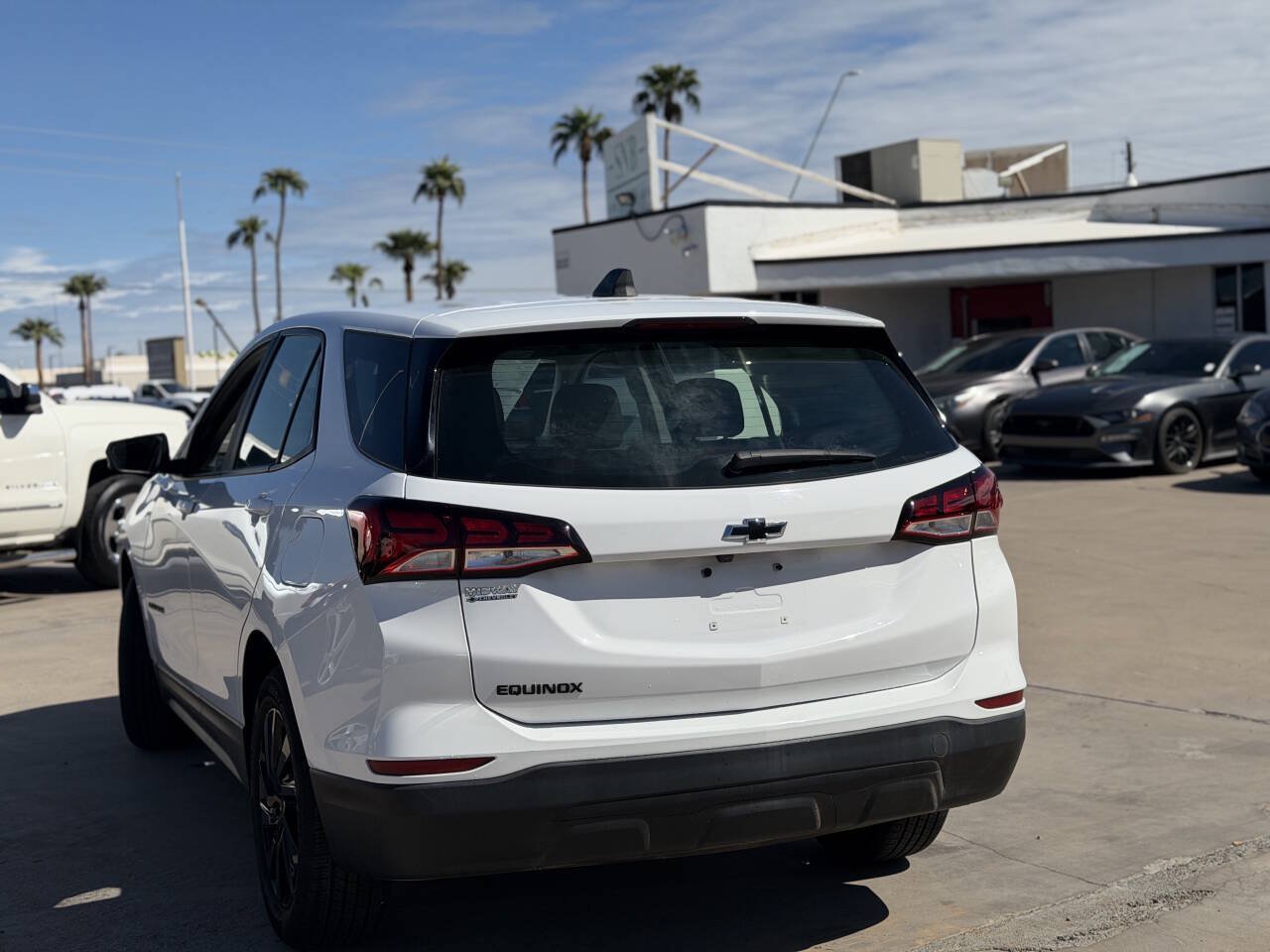 Used 2023 Chevrolet Equinox LS w/ Sport Edition FWD image 16