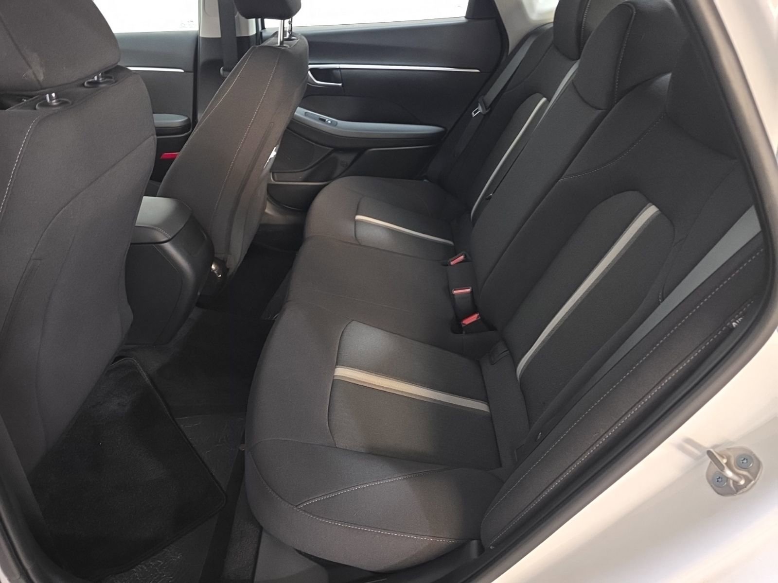 Used 2025 Hyundai Sonata SE image 31