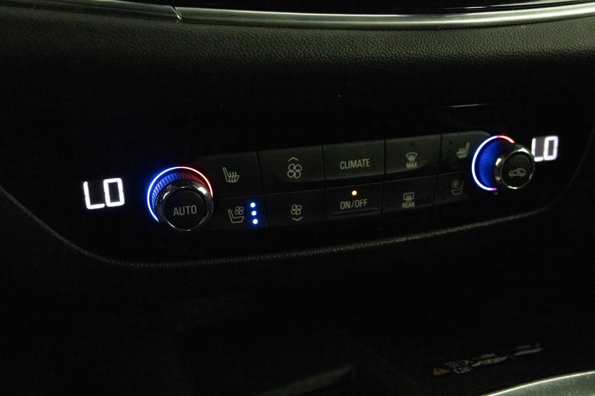 Certified 2023 Buick Enclave Avenir w/ Avenir Technology Package image 24