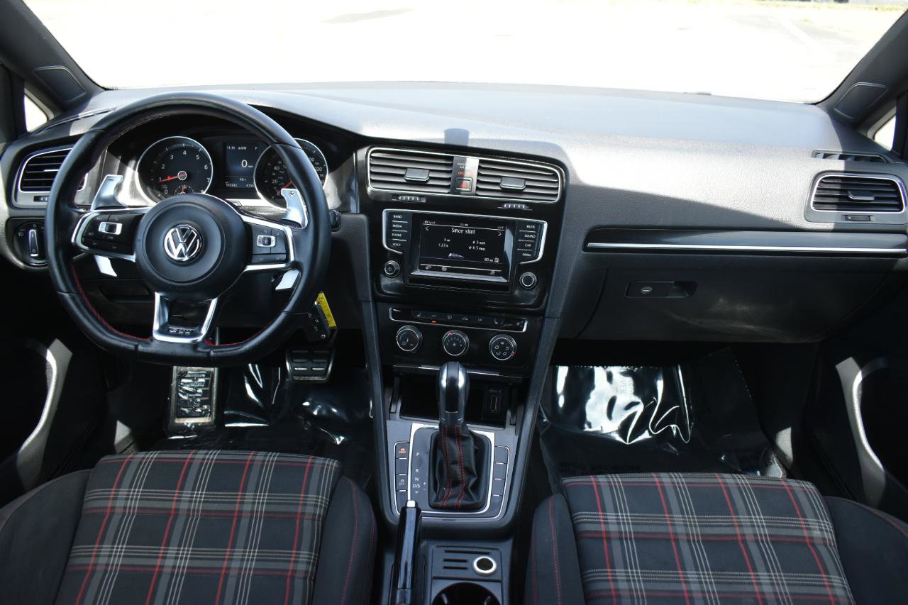 Used 2015 Volkswagen GTI S FWD image 10
