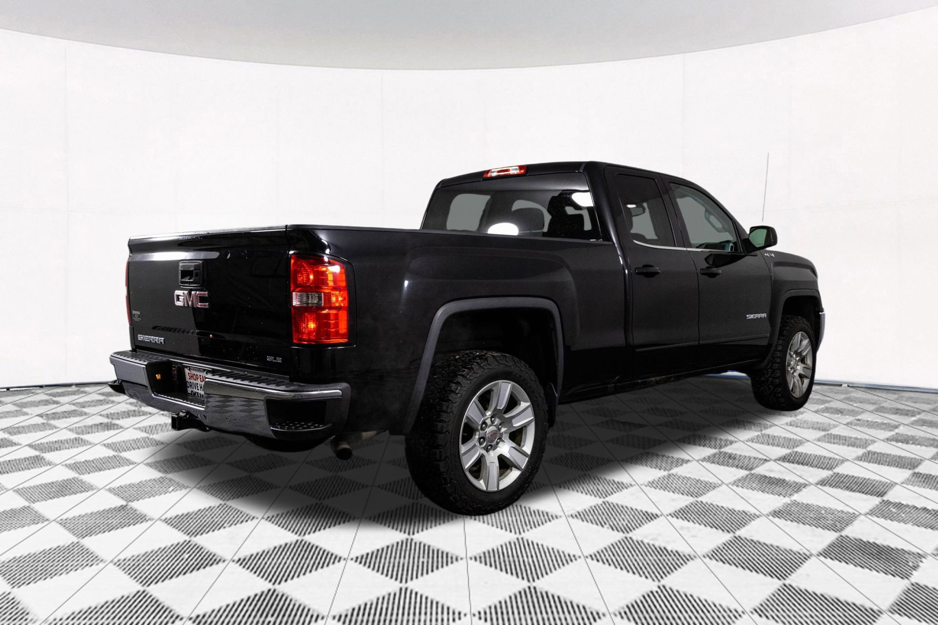 Used 2016 GMC Sierra 1500 SLE w/ SLE Value Package image 12